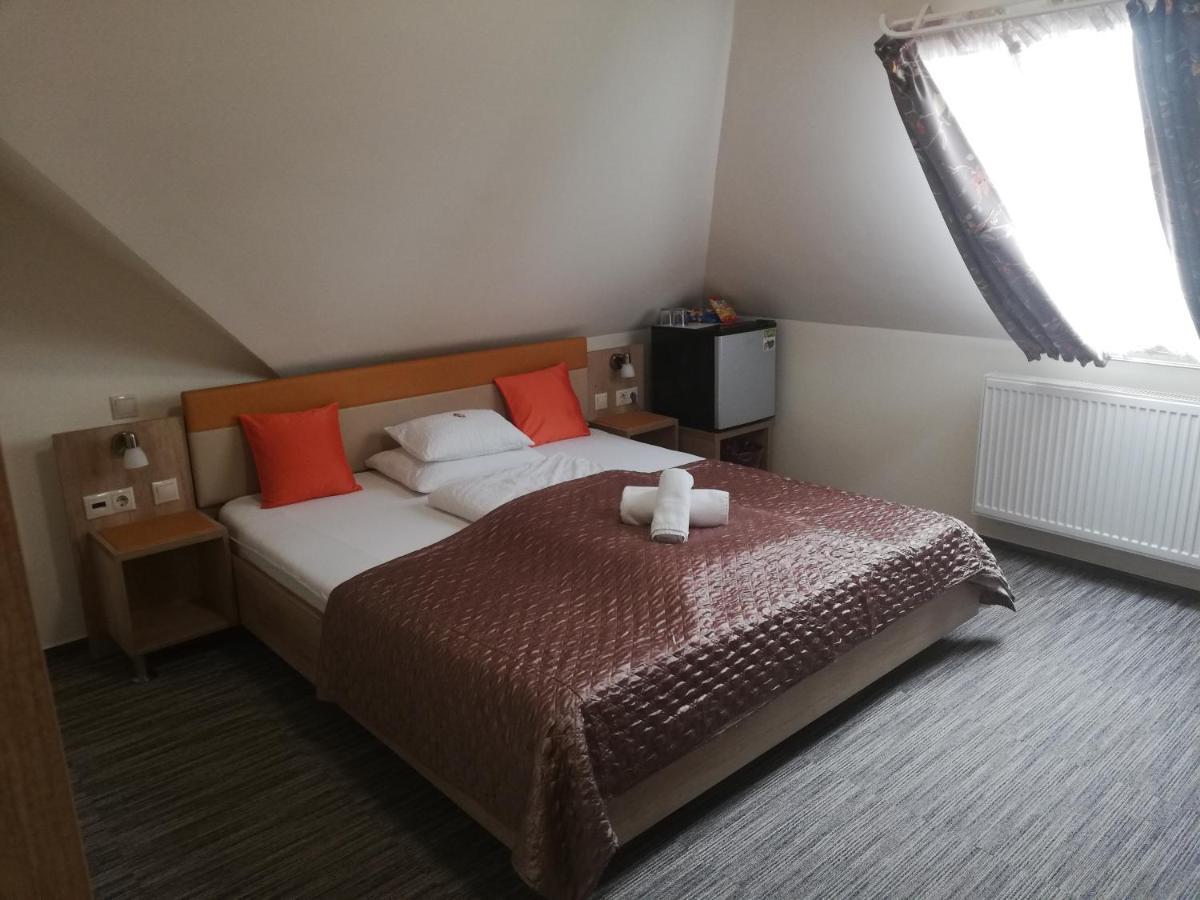 Hotel Dolce Vita Balatonkenese Ngoại thất bức ảnh