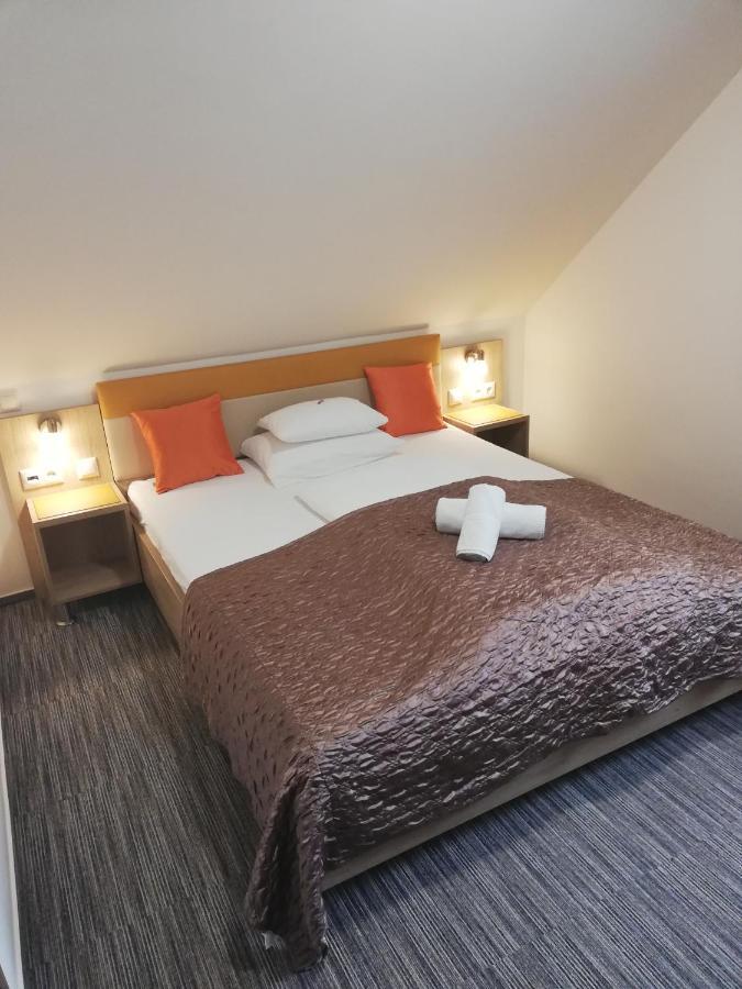 Hotel Dolce Vita Balatonkenese Ngoại thất bức ảnh