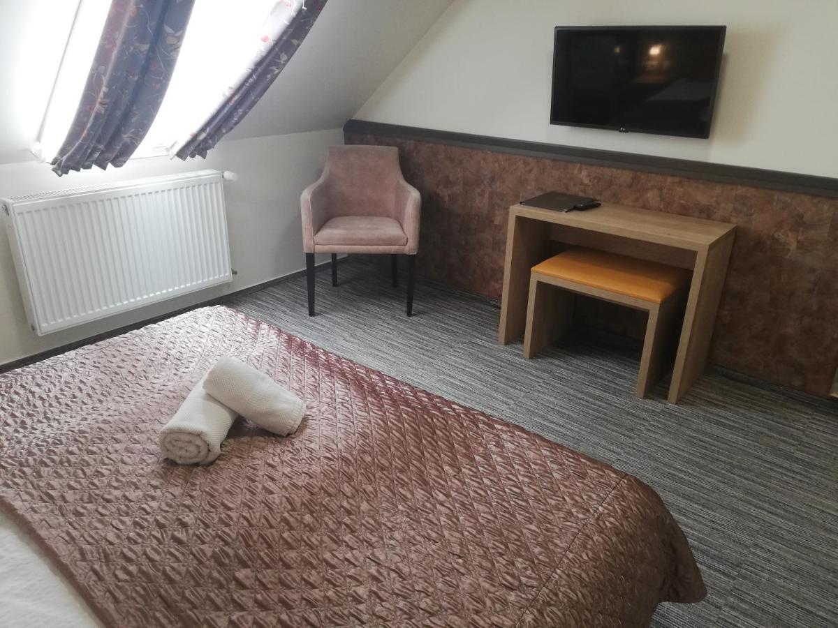 Hotel Dolce Vita Balatonkenese Ngoại thất bức ảnh