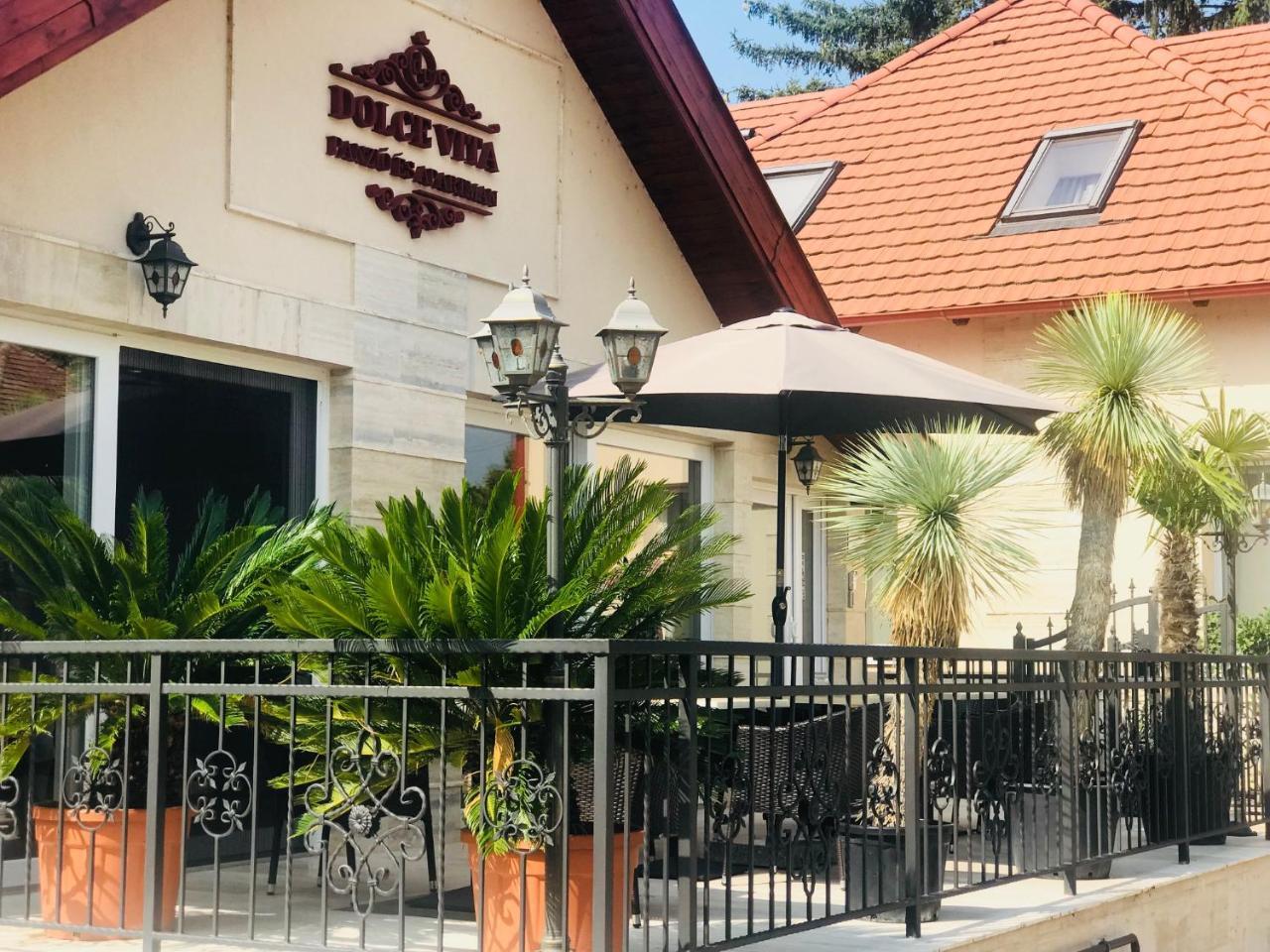 Hotel Dolce Vita Balatonkenese Ngoại thất bức ảnh